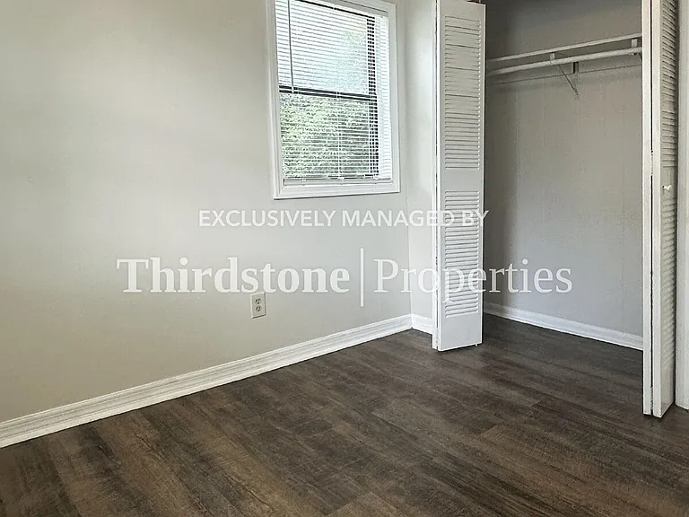 1173 W 27th St — Photo 19
