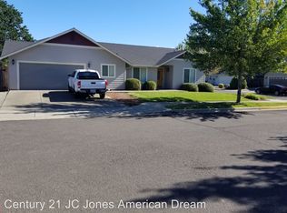 2750 SW Mistybrook Dr, Grants Pass, OR 97527