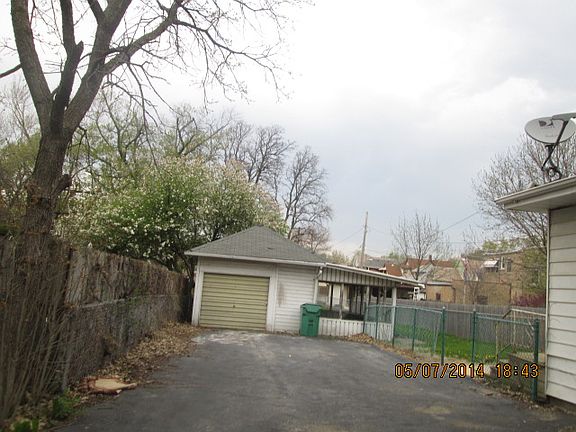 2nd image of 2514 Burr Oak Ave