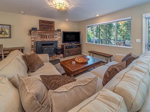 4th image of 671 Dawyn Dr #207/2
