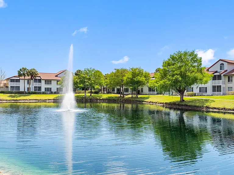 Boca Arbor Club Apartments — Photo 67