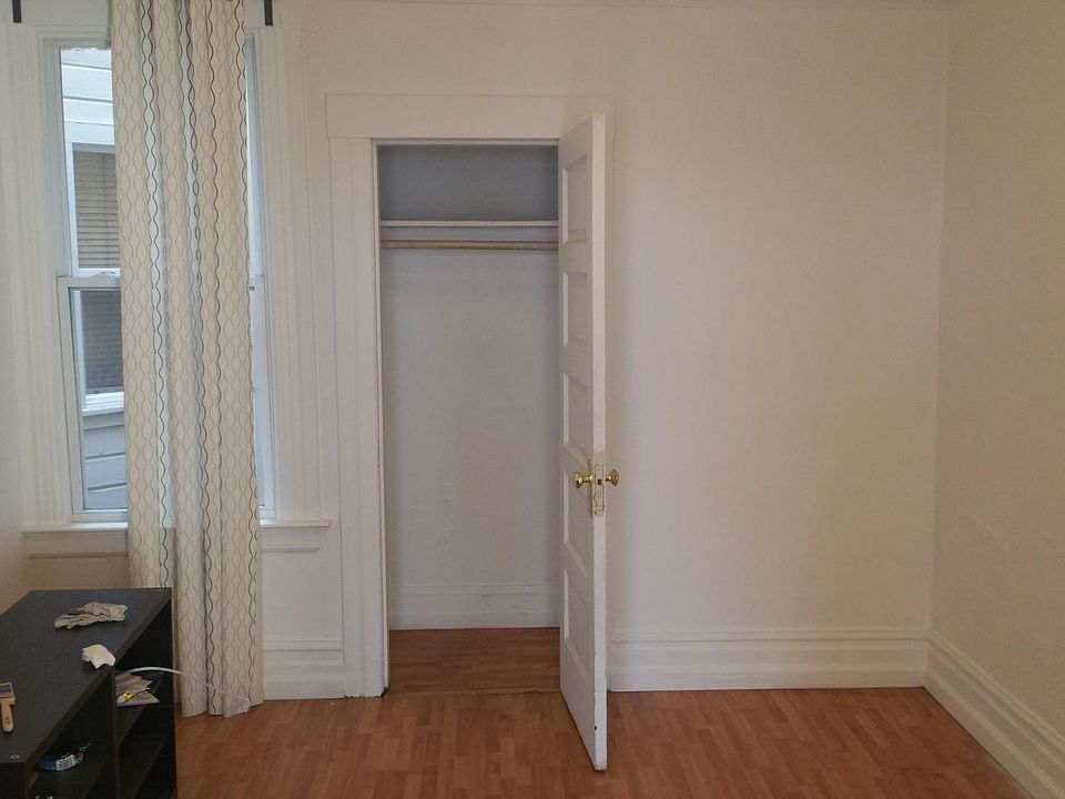 1st bedroom