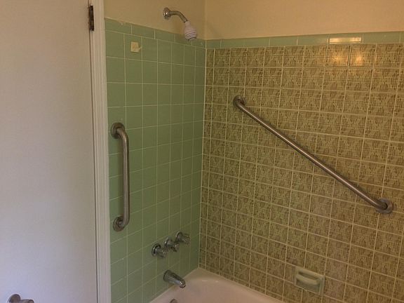 5th image of 3233 Elsberry Dr