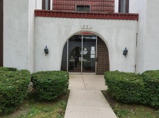 731 E Fullerton Ave, Glendale Hts, IL 60139