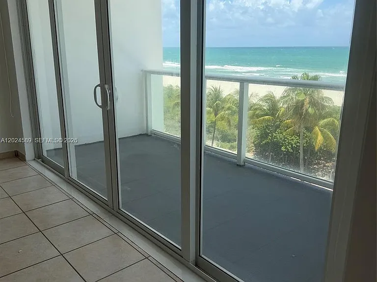 5601 Collins Ave #607 — Photo 4