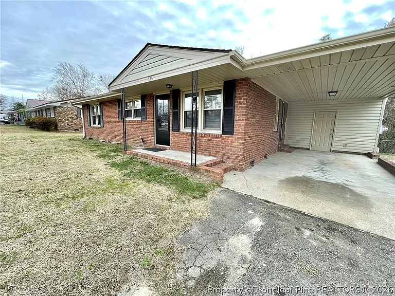 575 Braxton Blvd — Photo 2