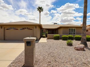 25822 S Greencastle Dr, Sun Lakes, AZ 85248
