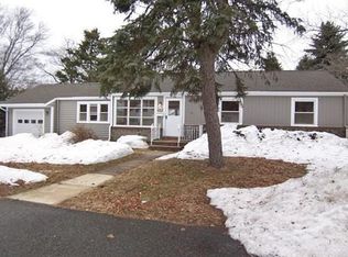 50 Blossom Rd, Braintree, MA 02184