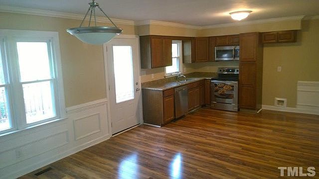 2nd image of 3100 Billliard Court