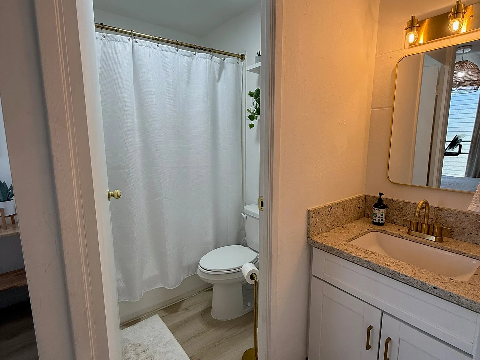 2845 Waialae Ave — Photo 3