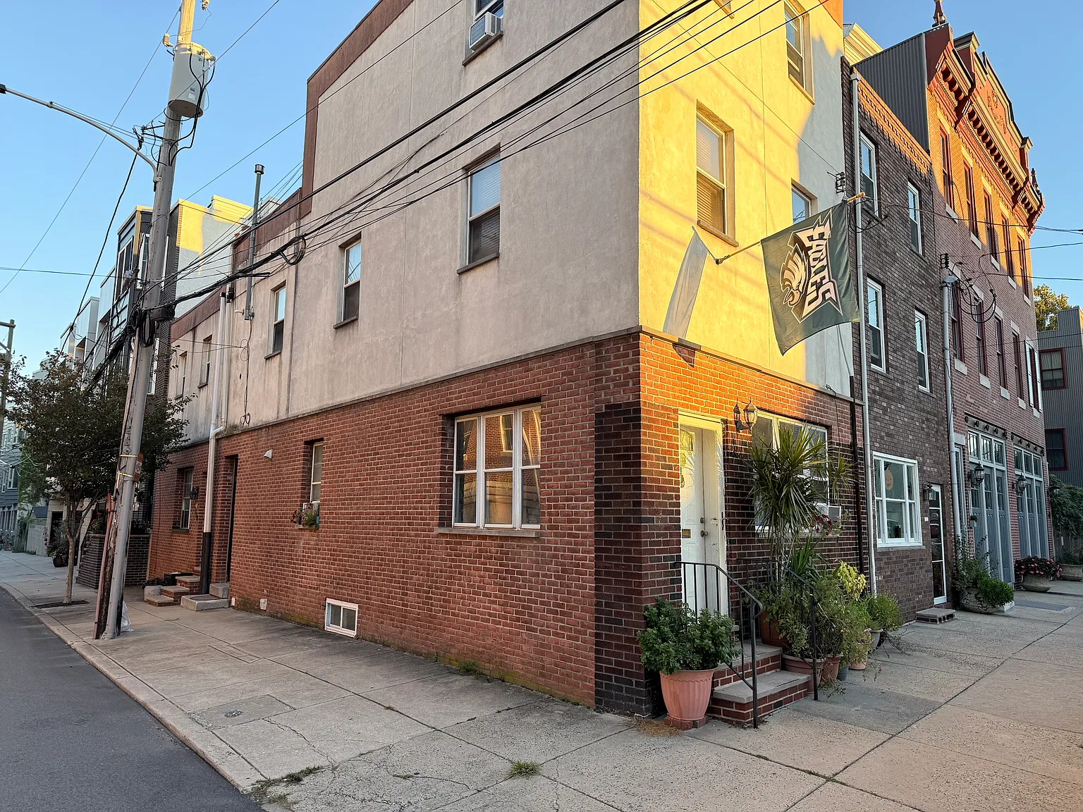1 bed, 725 sqft, $1,295 — Photo 2