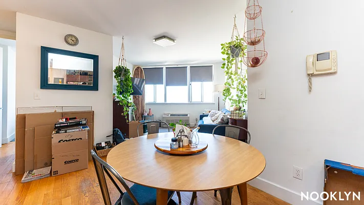 Rented by Nooklyn NYC LLC | media 12