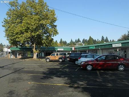 2nd image of 2910 E Evergreen Blvd