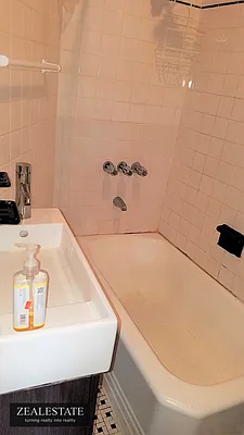 Rented by ZealEstate Group Inc | media 19