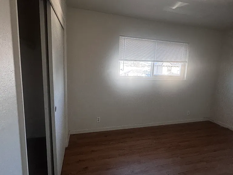 318 Warren Ave #1 — Photo 5