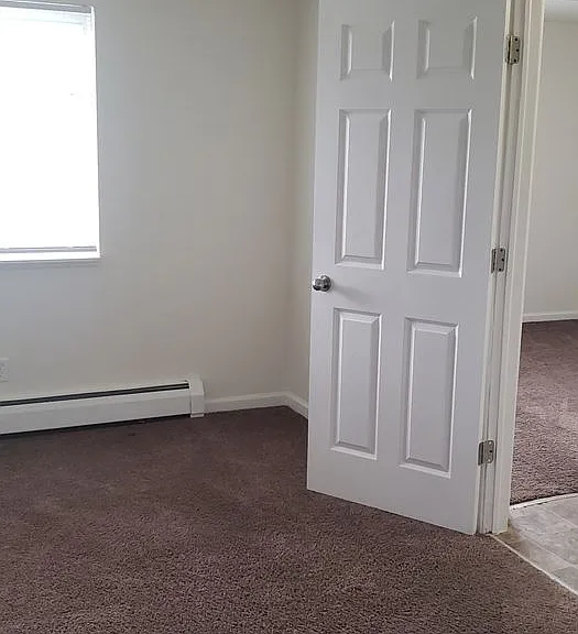 Glen Crest Apartments — Photo 31