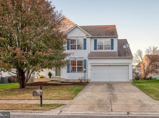 11820 Murre Ct, Waldorf, MD 20601