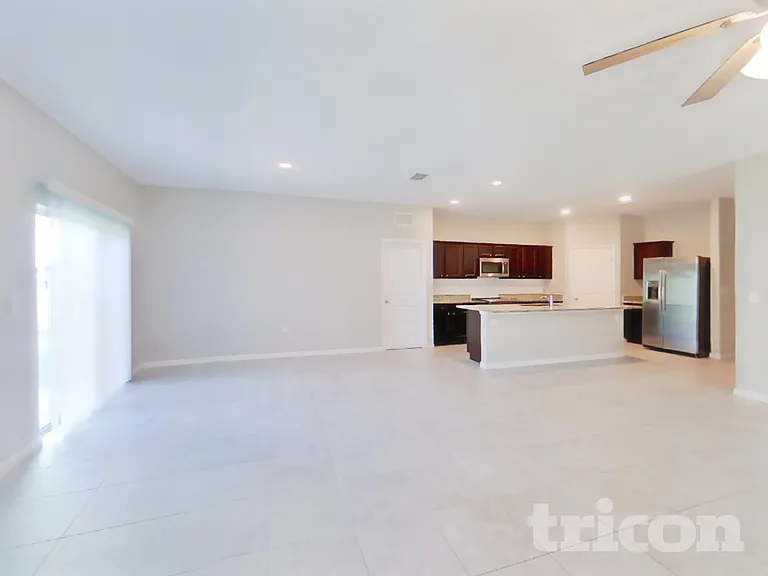 2996 Neverland Dr — Photo 5