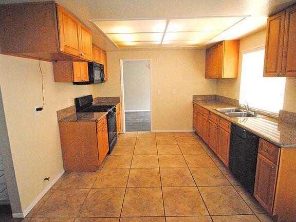 3rd image of 12102 Barnes Ct