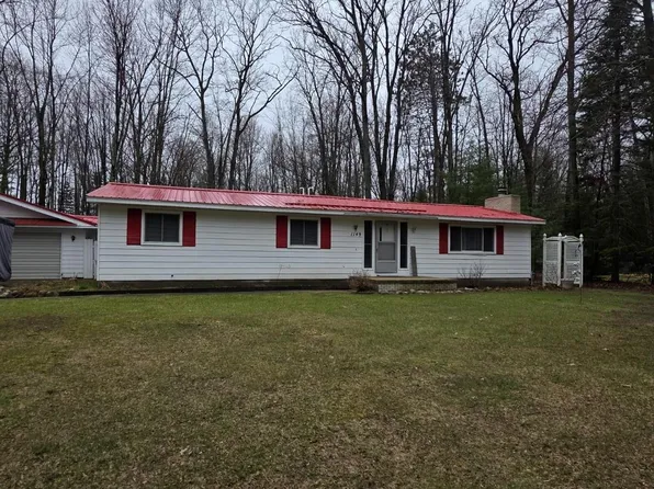 1149 Leeward Ln, Saint Helen, MI 48656