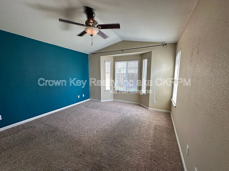 2741 Nostalgia St — Photo 12