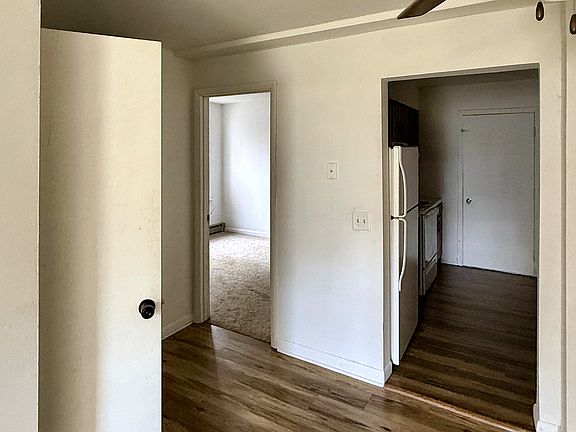 4th image of 1003 6th Ave #1