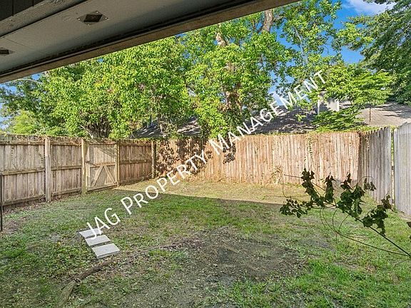 3rd image of 7627 Indian Lakes Dr APT 2