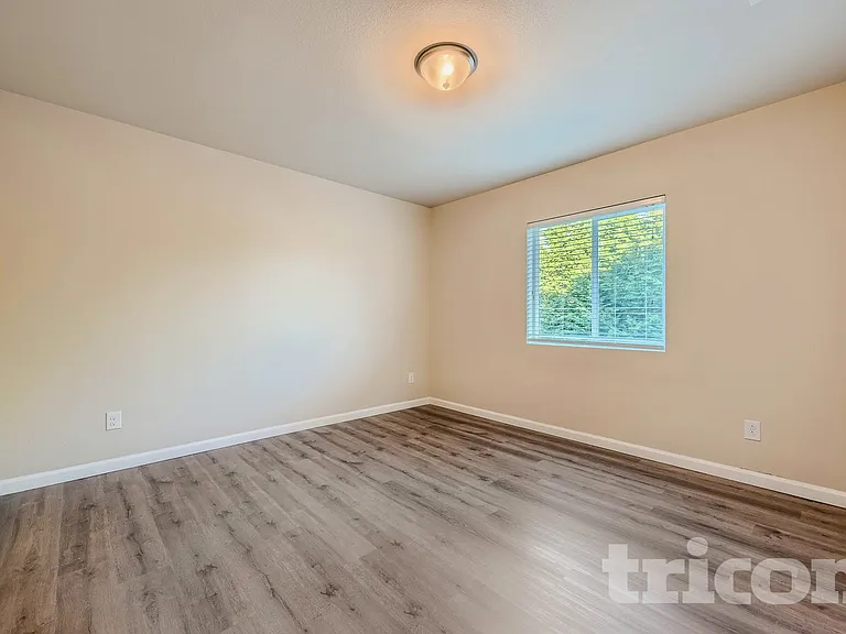 3322 Nova St NE — Photo 13