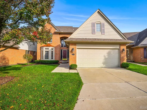 43552 Inglenook Ct, Sterling Heights, MI 48314