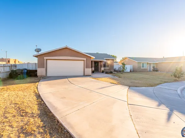 1138 Elm Ct, Brawley, CA 92227