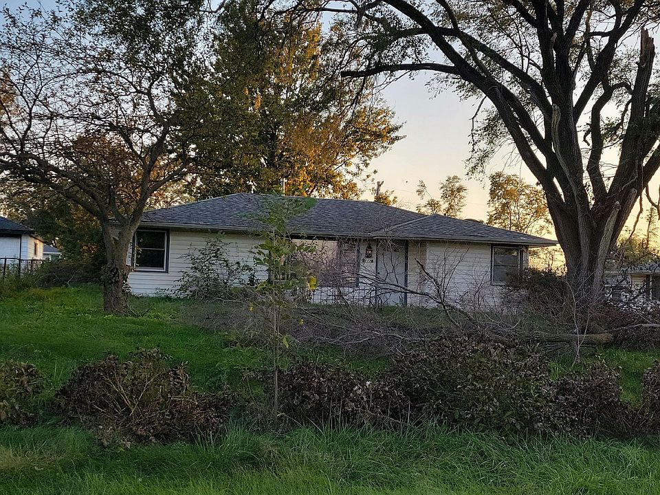1st image of 817 W Windsor Ave