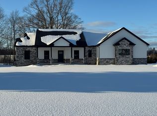 2264 Equestrian Trail Dr, Metamora, MI 48455