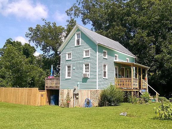 Side view from street