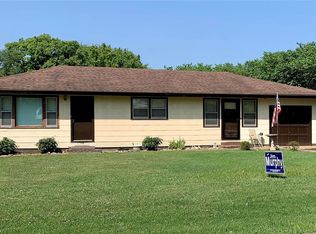 4712 Theiss Rd, Saint Louis, MO 63128