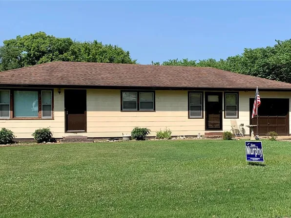 4712 Theiss Rd, Saint Louis, MO 63128