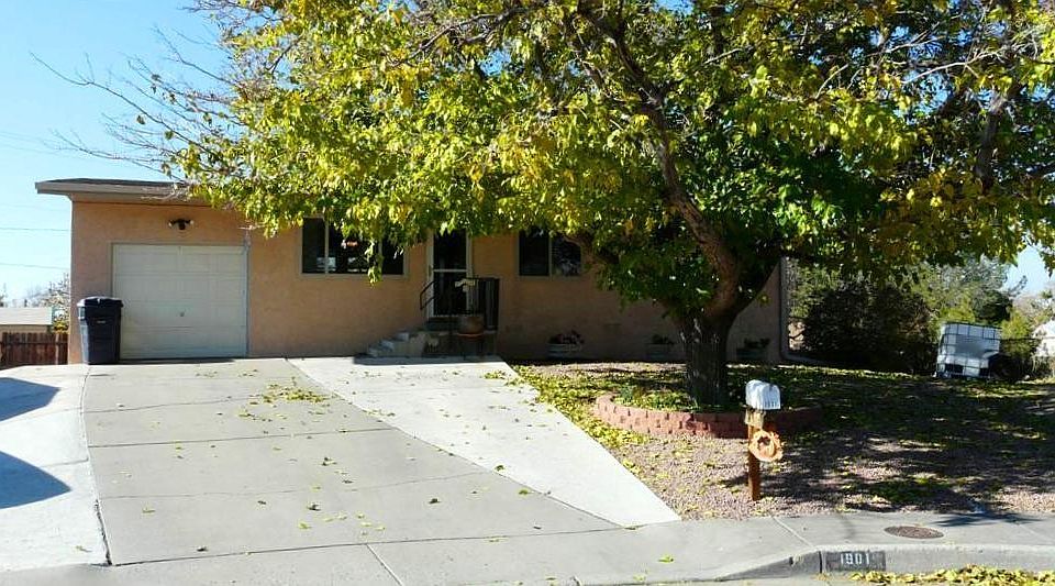 1st image of 1901 Cleopatra Ct NE