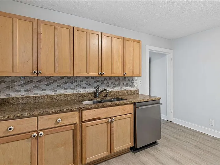 652 Bryan St SE #A — Photo 7