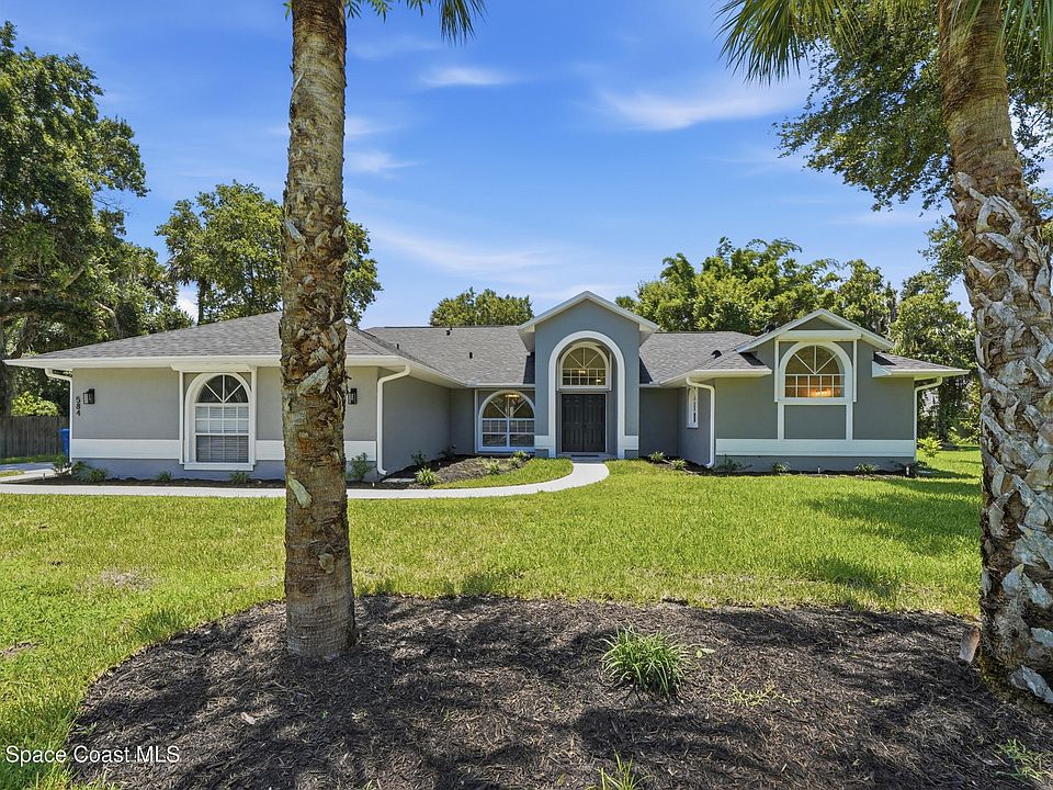 1st image of 584 Laurel Oak Ct NE