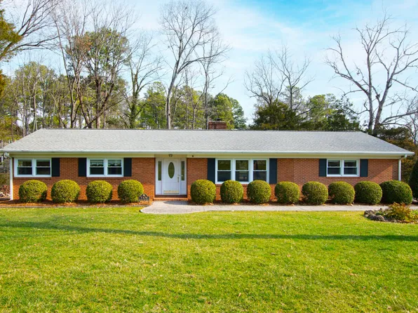3329 Rolling Hill Rd, Durham, NC 27705