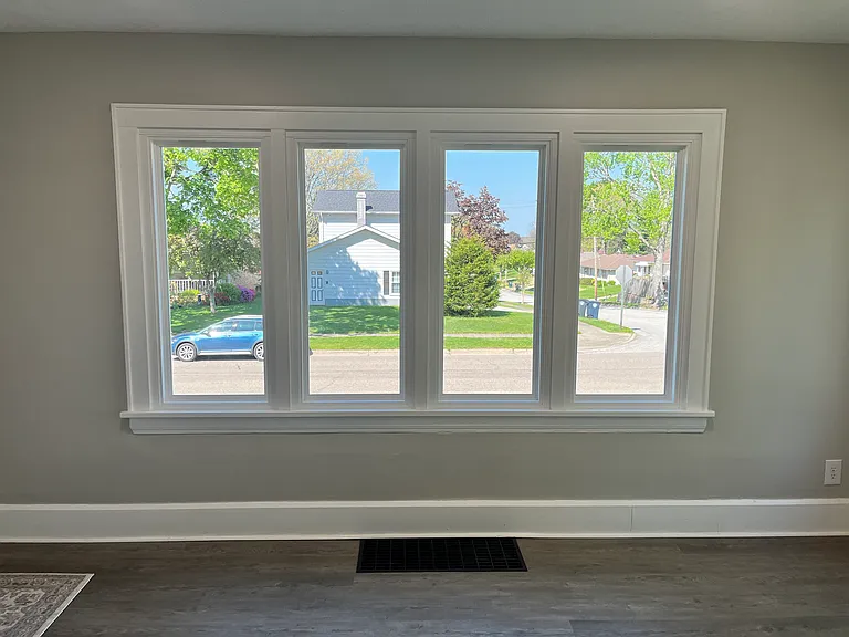 1835 Thornapple Ave — Photo 13