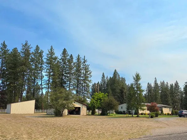 1127 W Pinebluff Rd, Kettle Falls, WA 99141