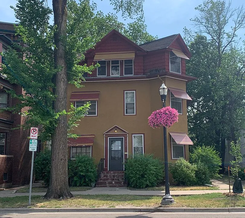 707 Broadway N