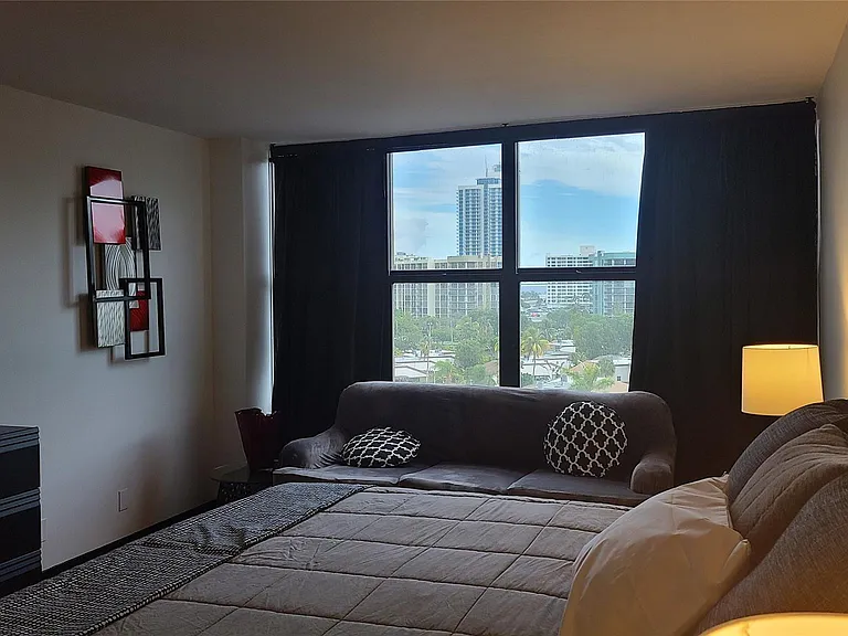 2500 Parkview Dr #802 — Photo 13