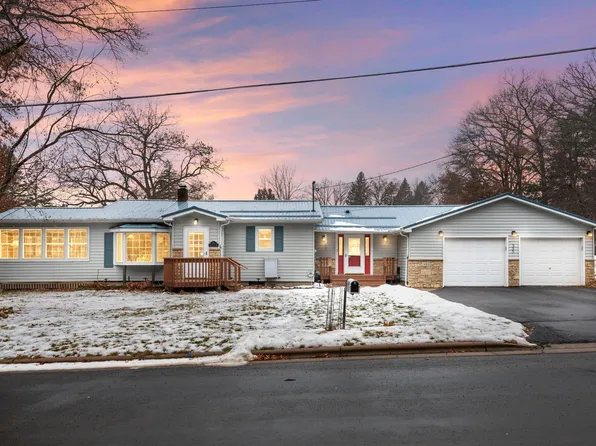 355 S East Ave, Dresser, WI 54009