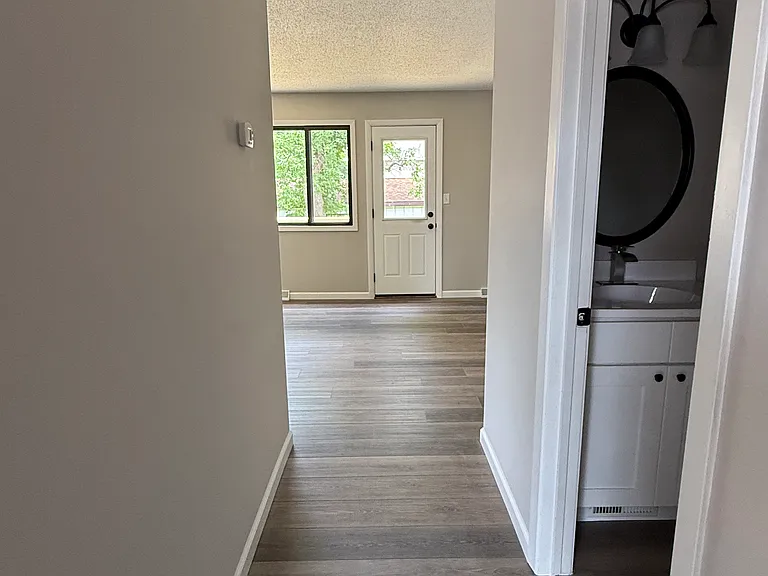151 22nd St NW — Photo 9