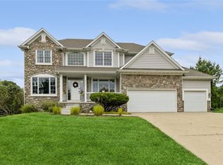 4921 Park Cir, West Des Moines, IA 50265