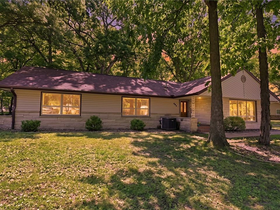 1st image of 804 Hickory Hill Dr