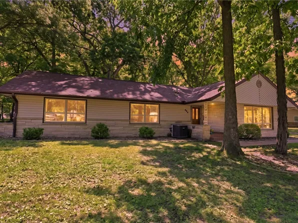 804 Hickory Hill Dr, Effingham, IL 62401