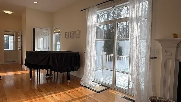 33 Boardwalk Dr #33 — Photo 4