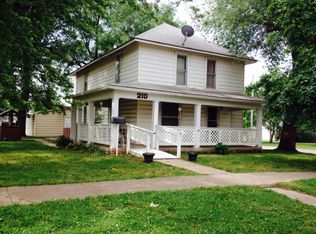 210 W Washington St, Yates Center, KS 66783